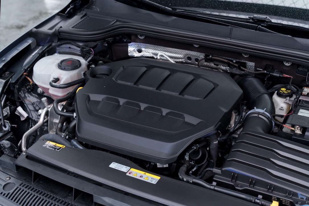 Volkswagen Golf 2.0 TSI GTI